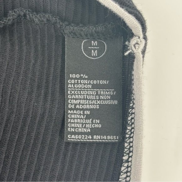 Joe's Jeans NWT Black and Grey Horizontal Ribbed Short Sleeve Cotton Tee, Medium - Picture 14 of 16